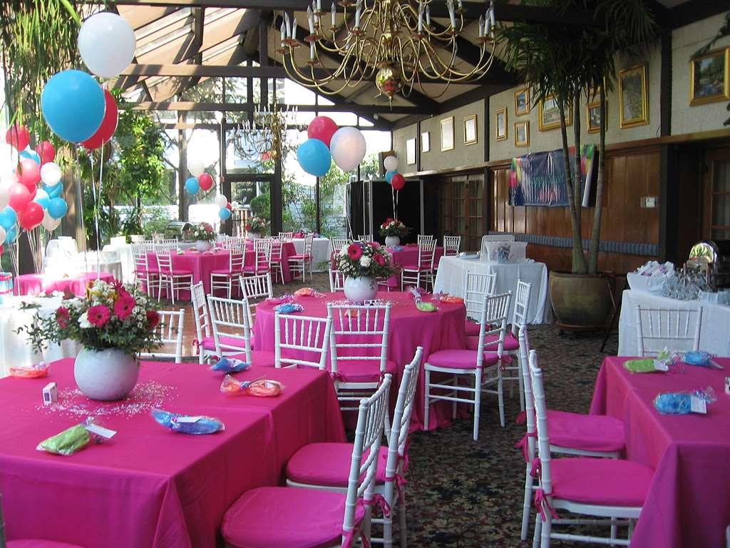 סנדוויץ' Dan'L Webster Inn And Spa שירותים תמונה