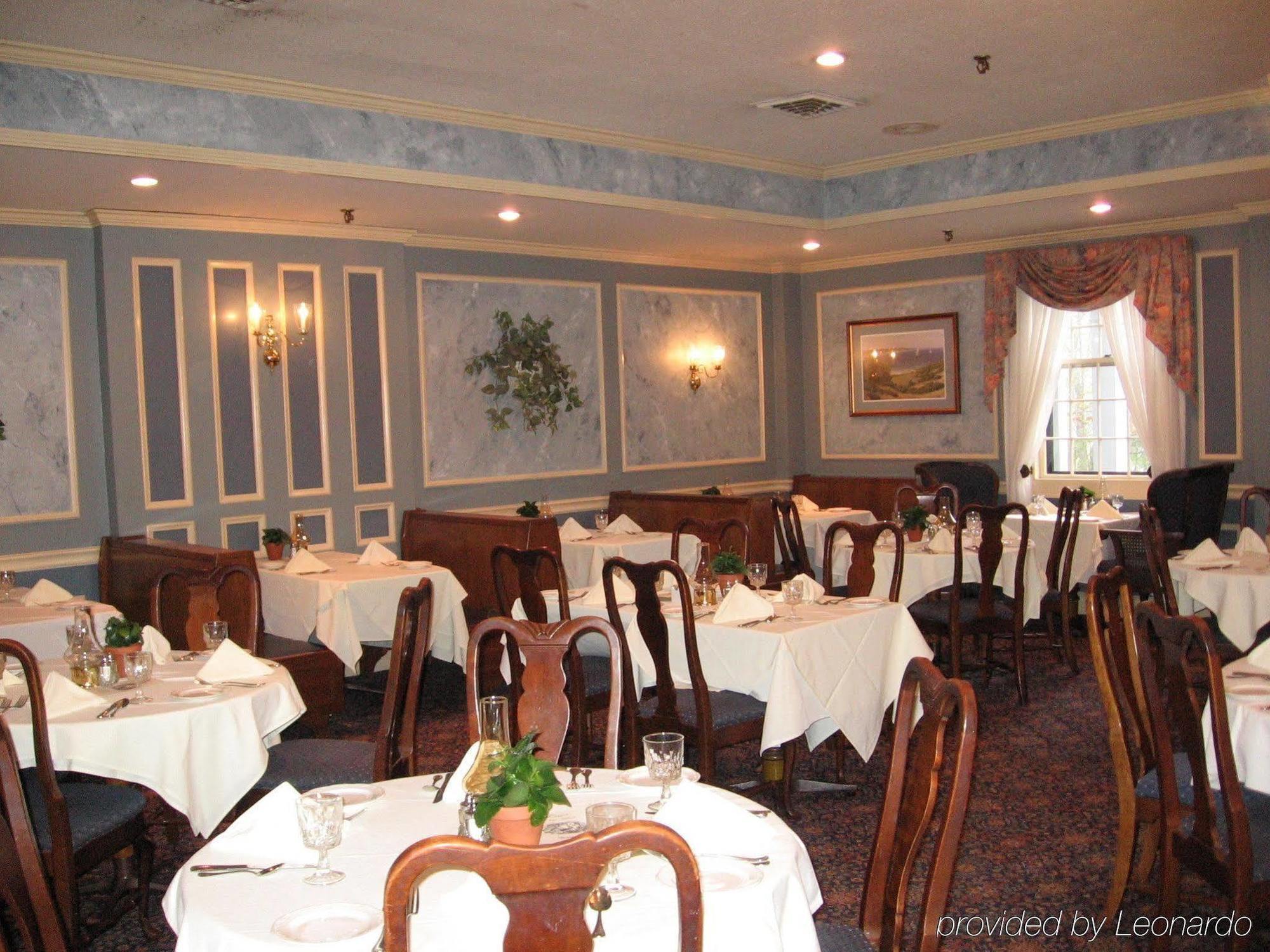 סנדוויץ' Dan'L Webster Inn And Spa מסעדה תמונה